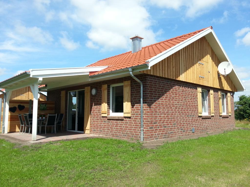 Ferienhaus Eichhoernchen Oberlangen ภายนอก รูปภาพ